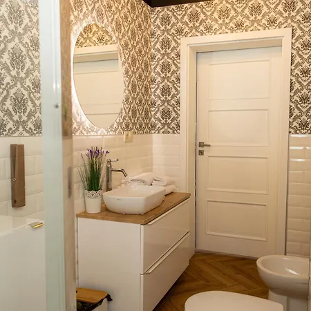 Nowe - Perla Srodmiescia & Free Parking 48m2 Čenstochová
