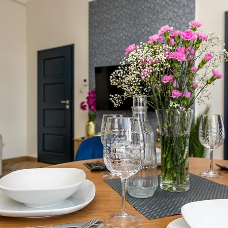 Nowe - Perla Srodmiescia & Free Parking 48m2 *